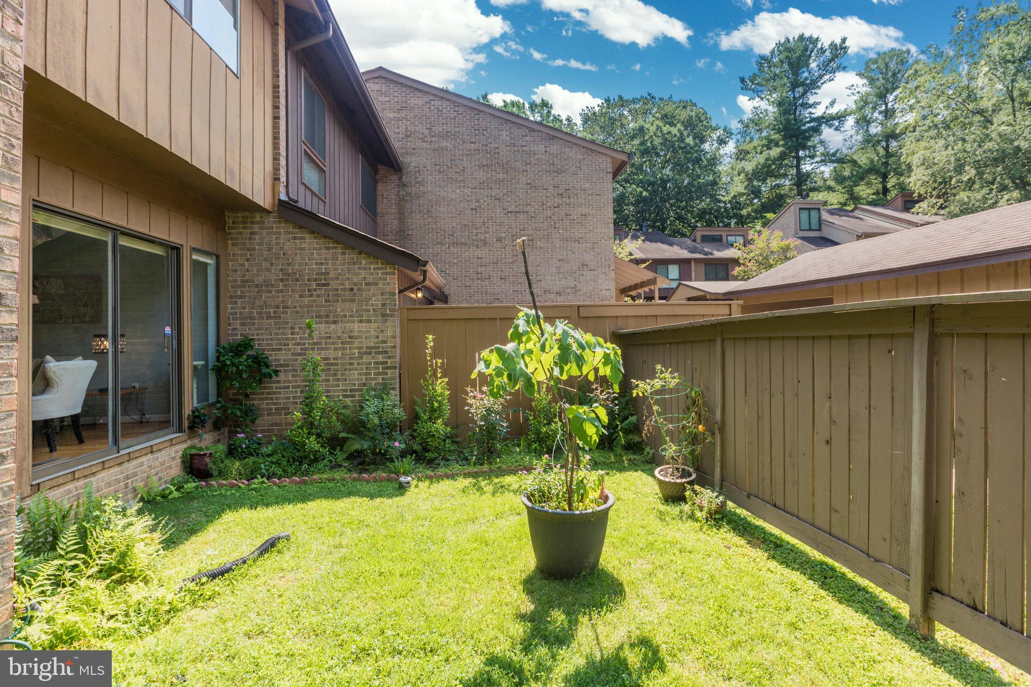 11965 Greywing Court Reston, VA 20191 - Photo 3 of 58 Gallery Image 3