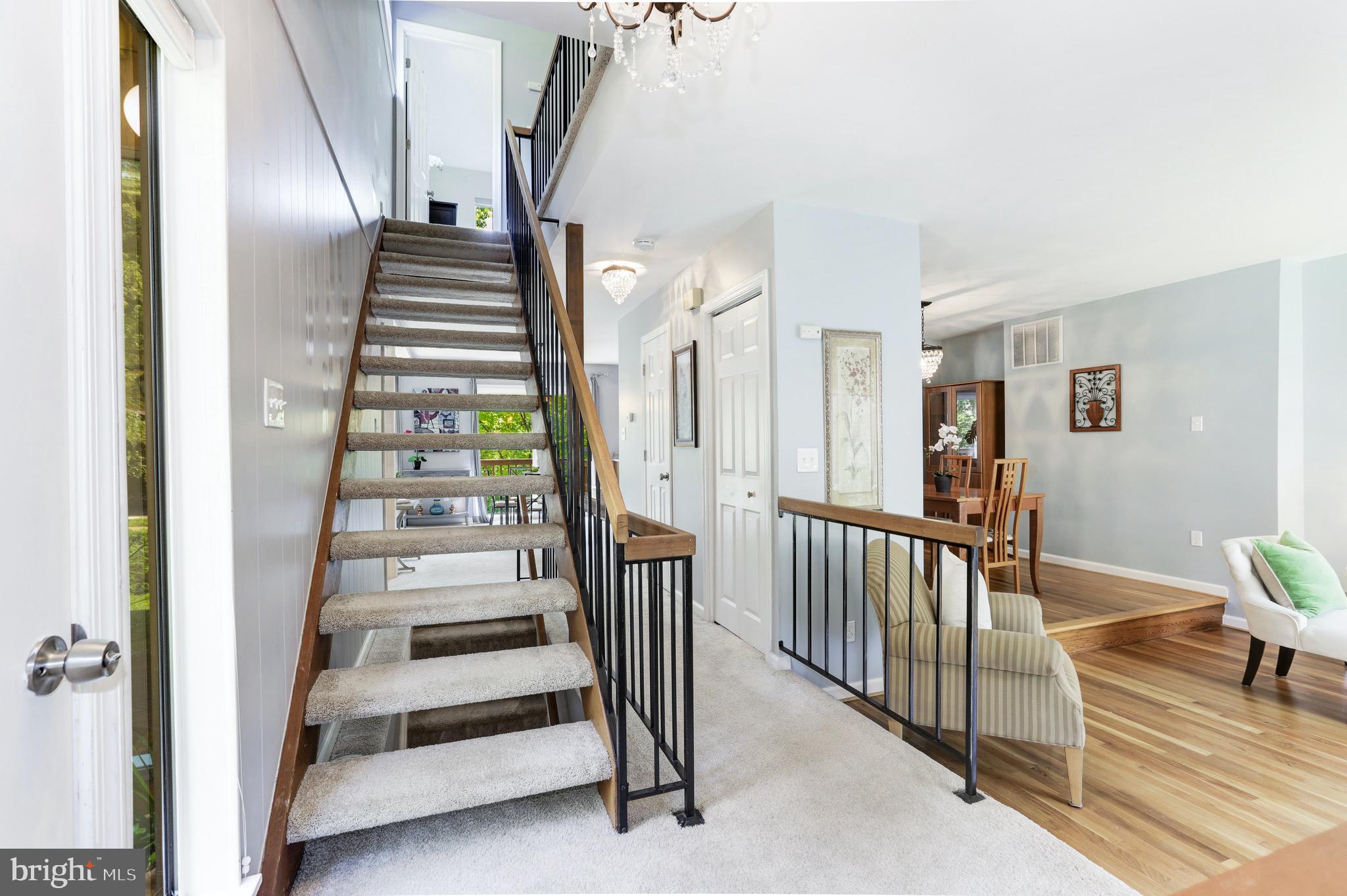 11965 Greywing Court Reston, VA 20191 - Photo 4 of 58 Gallery Image 4