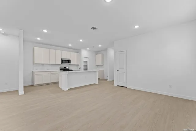 $270,000 | 2303 Fort Davis Pass, Marion, TX 78124