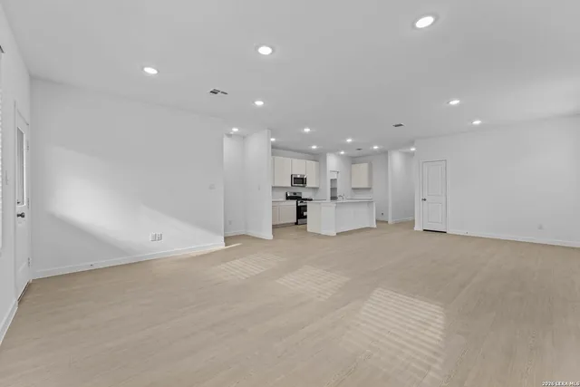 $270,000 | 2303 Fort Davis Pass, Marion, TX 78124