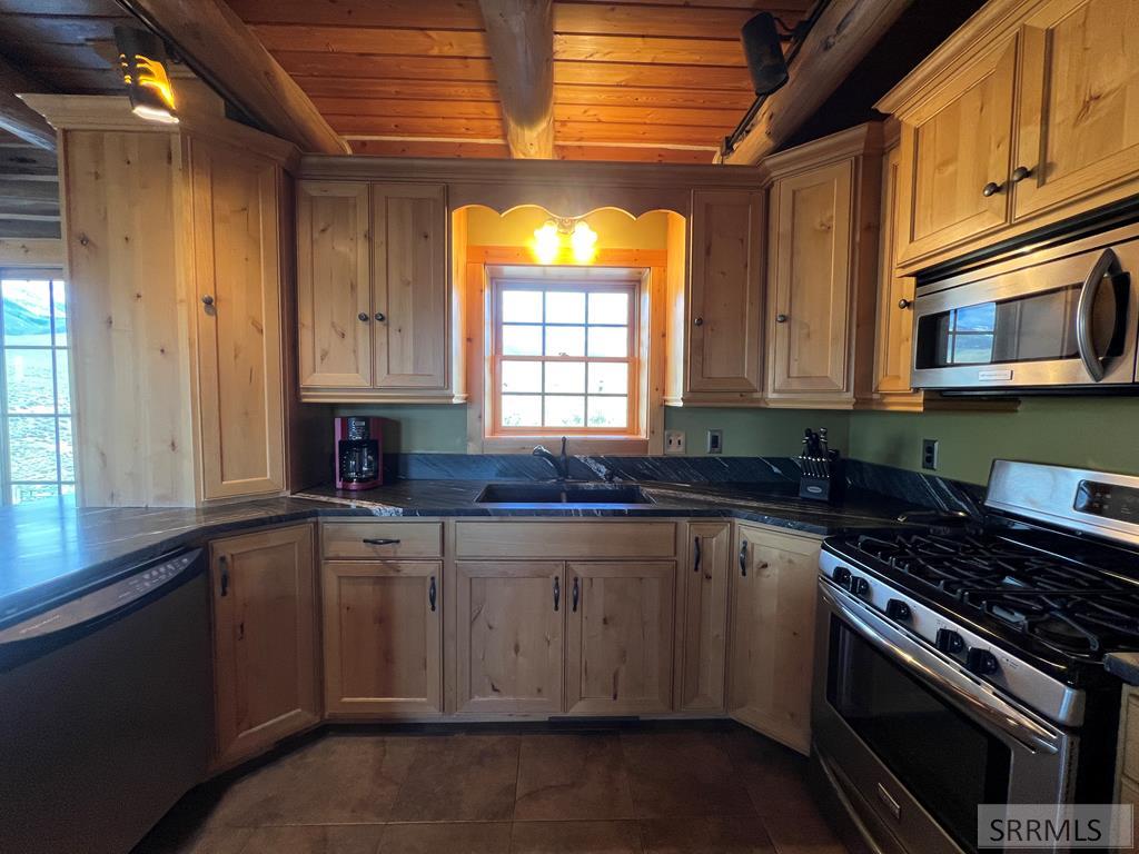 45 Whisper Ridge Road Salmon, ID 83467 - Photo 13 of 55