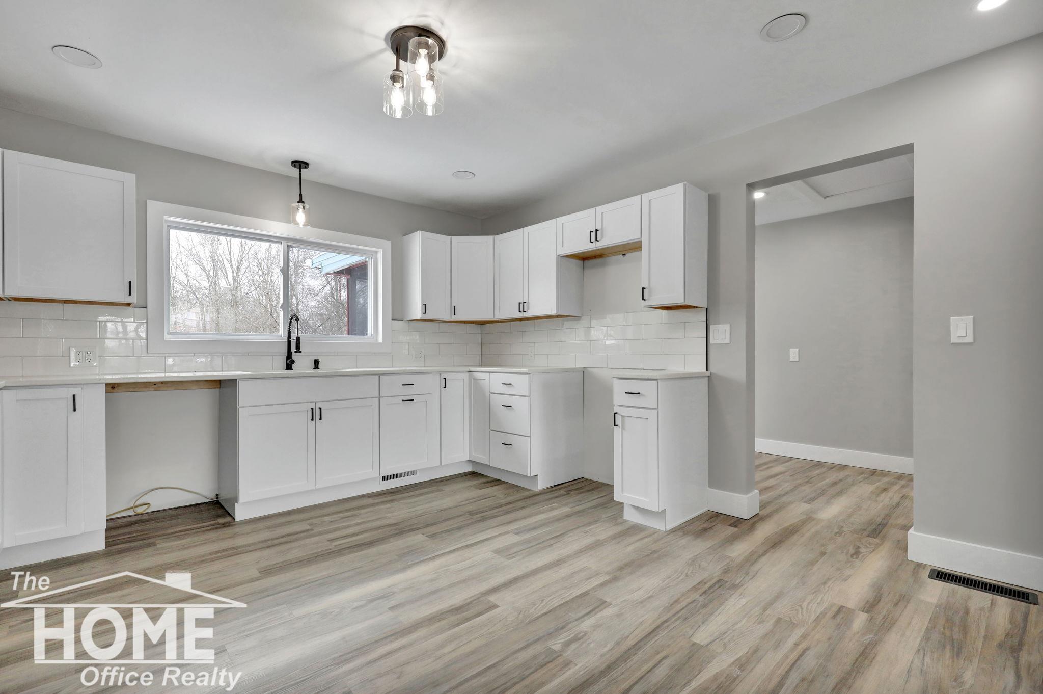 11065 Goodall Road Durand, MI 48429 - Photo 8 of 28 50197450-76a85fa9-27b2-4aed-aeee-422f52a35221.JPG