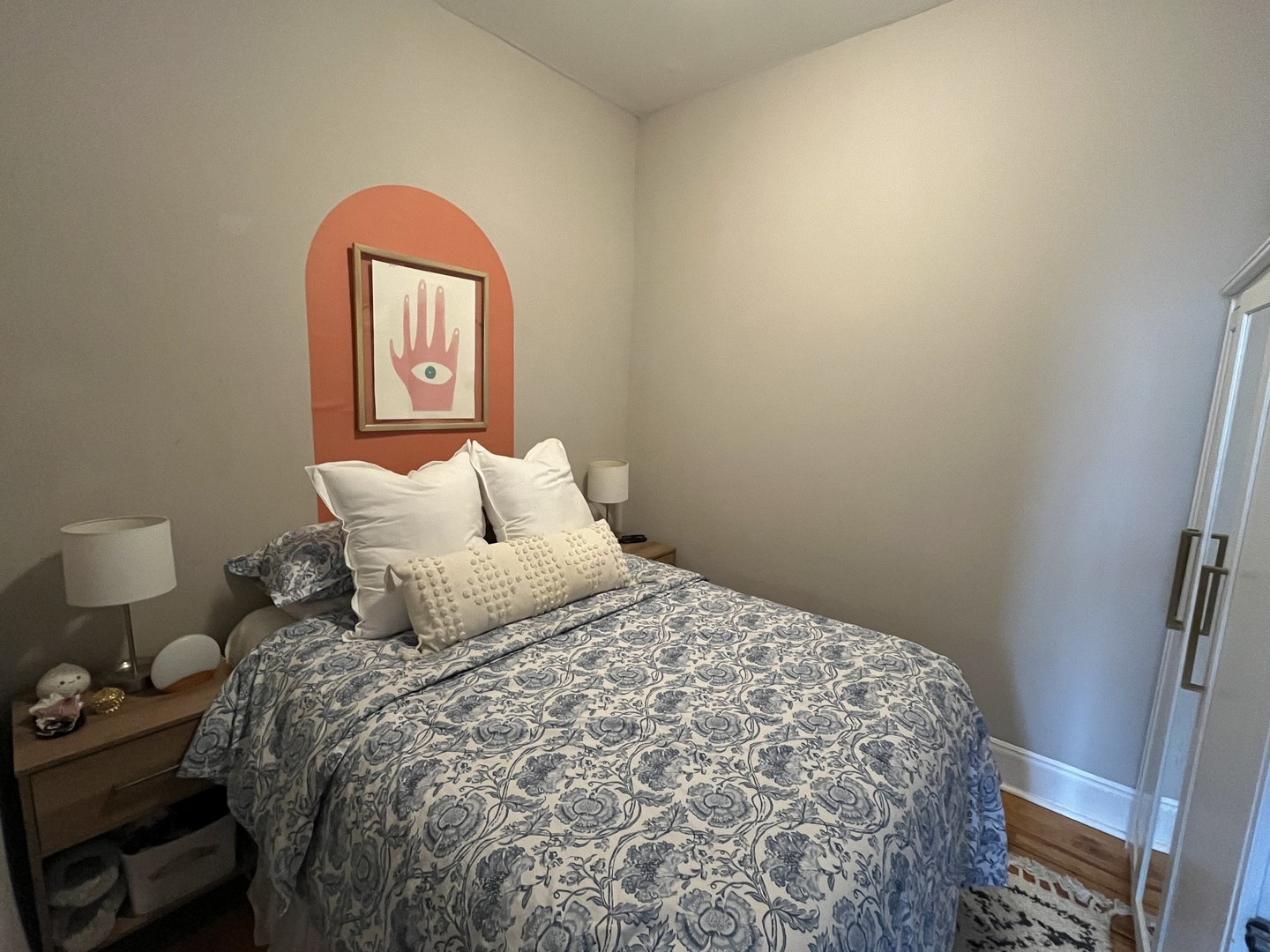 2611 West George Street, Unit 2R Chicago, IL 60618 - Photo 10 of 14 a bedroom with a bed and a potted plant