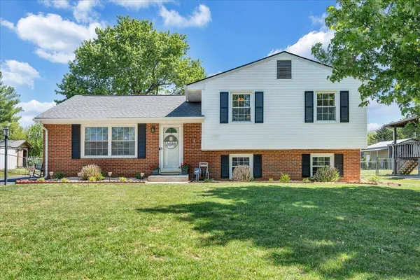 $299,000 | 6339 Greenway Drive, Roanoke, VA 24019