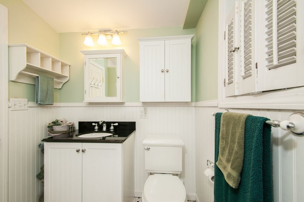 71 Squanto Road Weymouth, MA 02191 - Photo 9 of 23