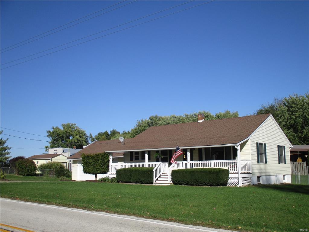 6438 Quercus Grove Road Edwardsville, IL 62025 - Photo 2 of 35