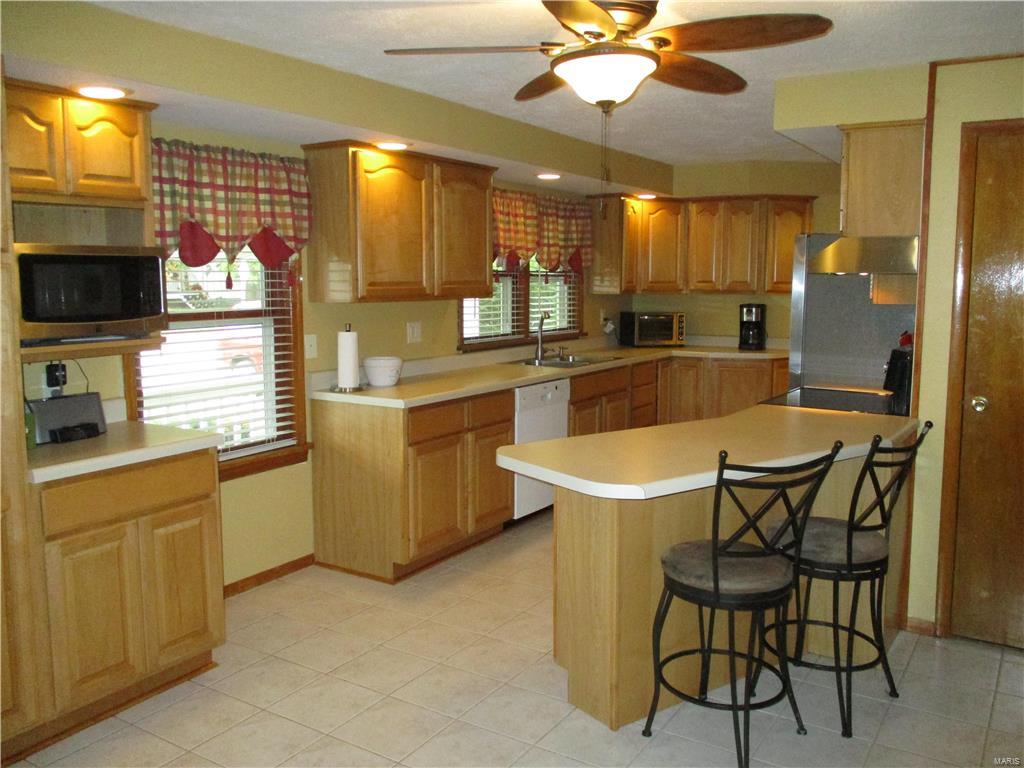 6438 Quercus Grove Road Edwardsville, IL 62025 - Photo 20 of 35