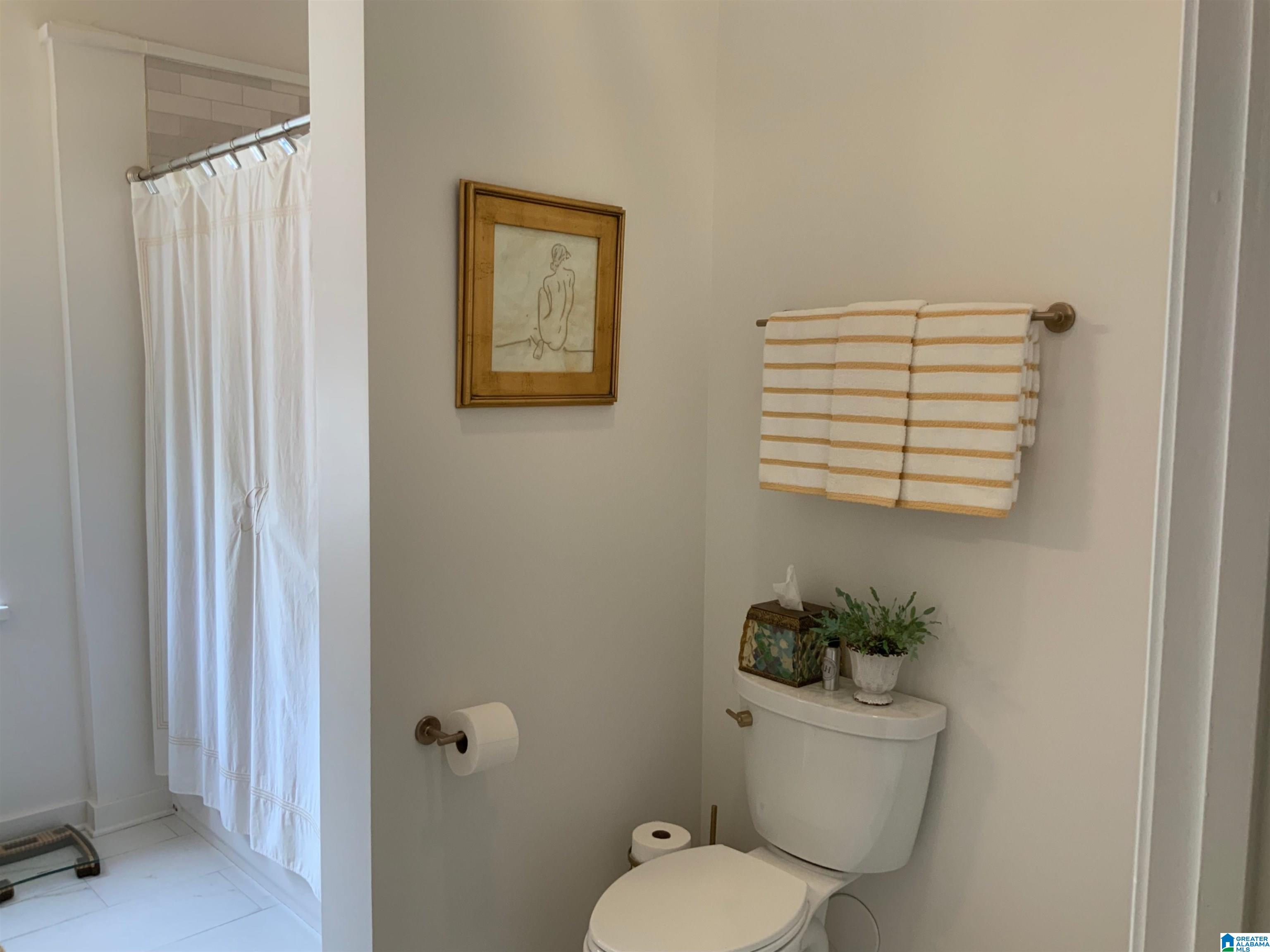 300 20th Street North, Unit 302 Birmingham, AL 35203 - Photo 20 of 26