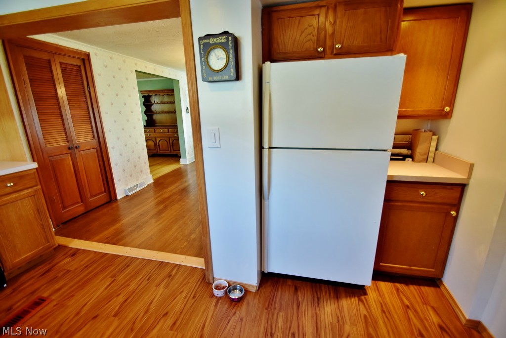 15858 Whitney Road Strongsville, OH 44136 - Photo 8 of 25 Gallery Image 8