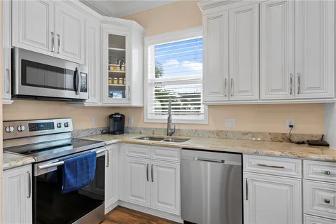 $2,300,000 | 17332 Carlton Lake Road, Wimauma, FL 33598