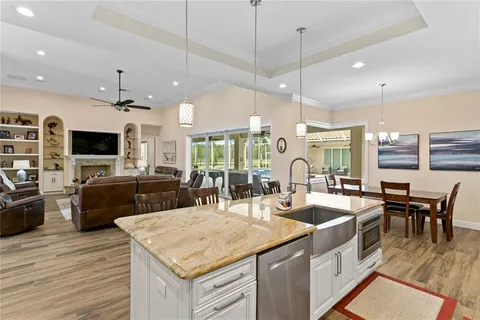 a view of a parking area