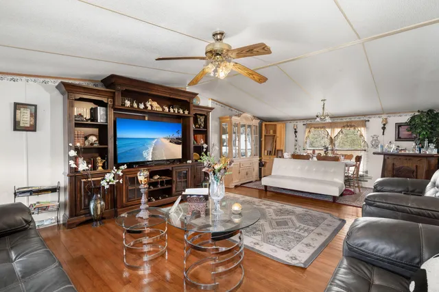 $240,000 | 948 South Main Street, St. Stephen, SC 29479