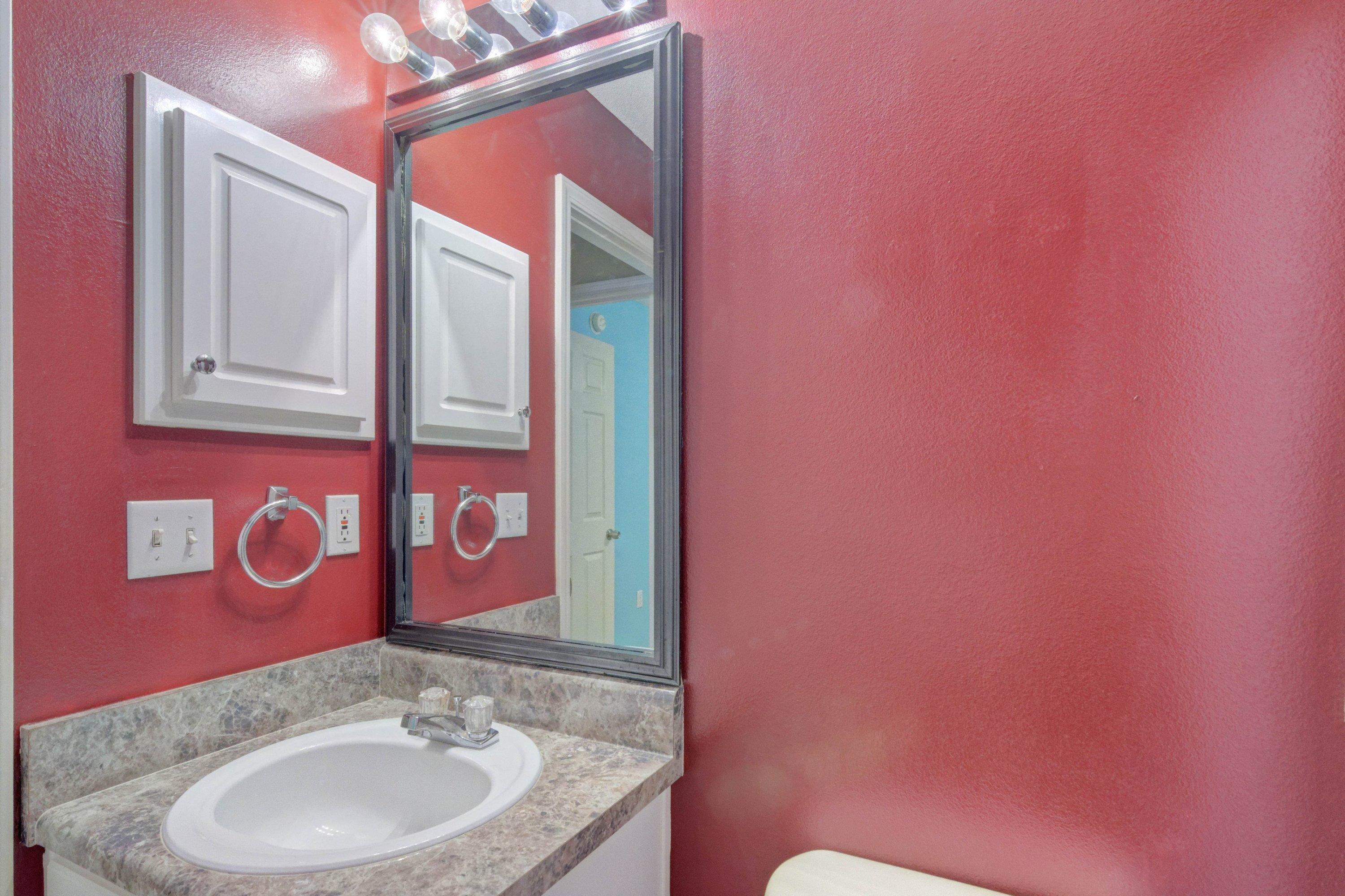 742 Randall Roberts Road Fort Walton Beach, FL 32547 - Photo 28 of 34 32_Bathroom_02_02