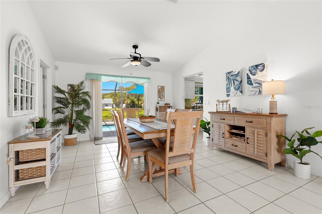 2240 Gentian Road Venice, FL 34293 - Photo 5 of 51