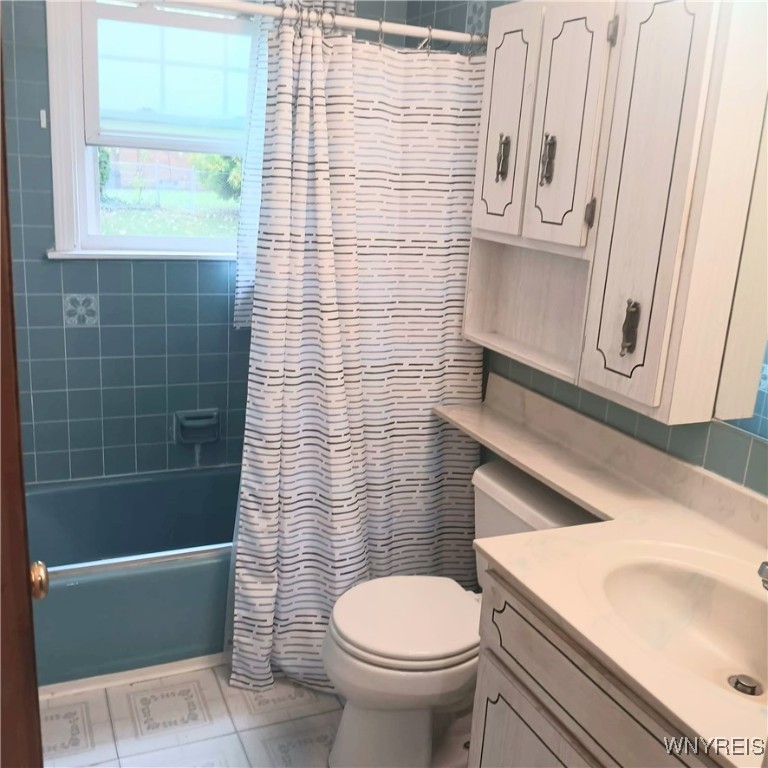 64 Fries Road Tonawanda, NY 14150 - Photo 7 of 16