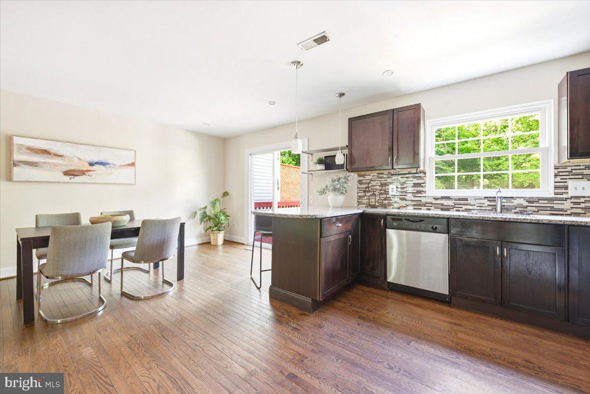 154 Finale Terrace Silver Spring, MD 20901 - Photo 11 of 37