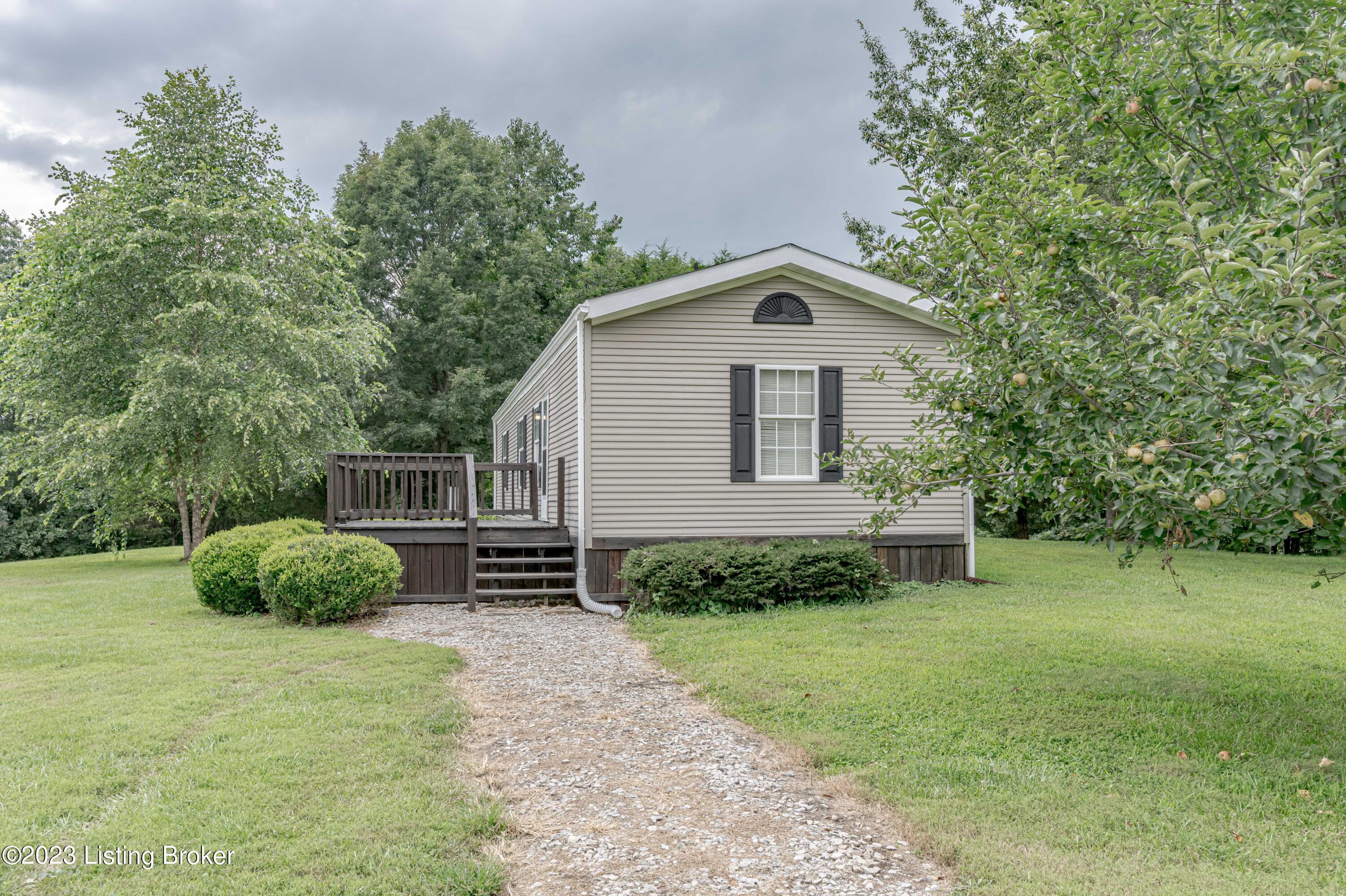 292 Stoneview Church Road Leitchfield, KY 42754 - Photo 61 of 73 DSC05136