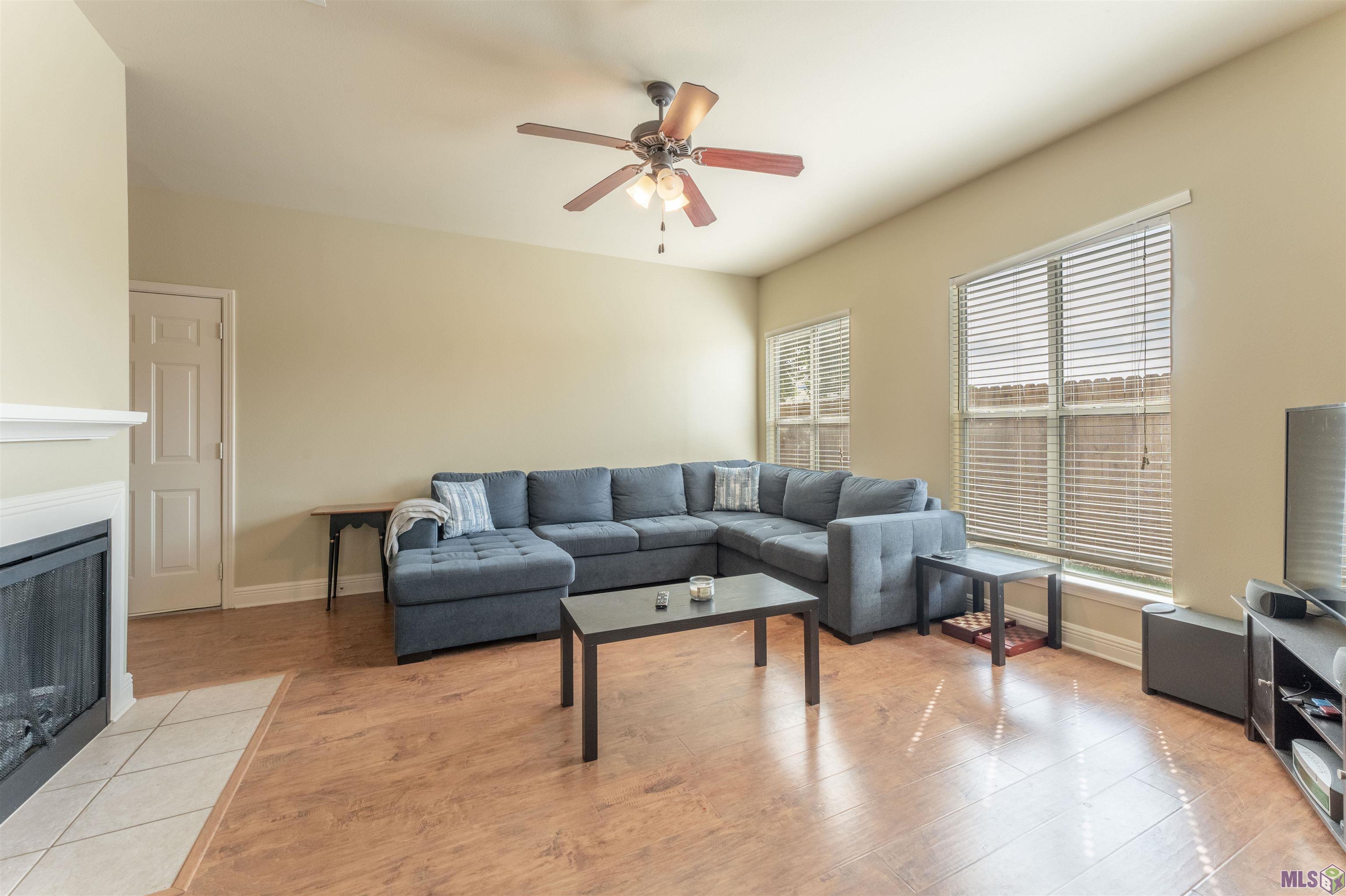 5167 Etta Street, Unit 9D Baton Rouge, LA 70820 - Photo 3 of 14 Gallery Image 3