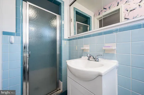 $625,000 | 105 Westminster Drive, Wallingford, PA 19086