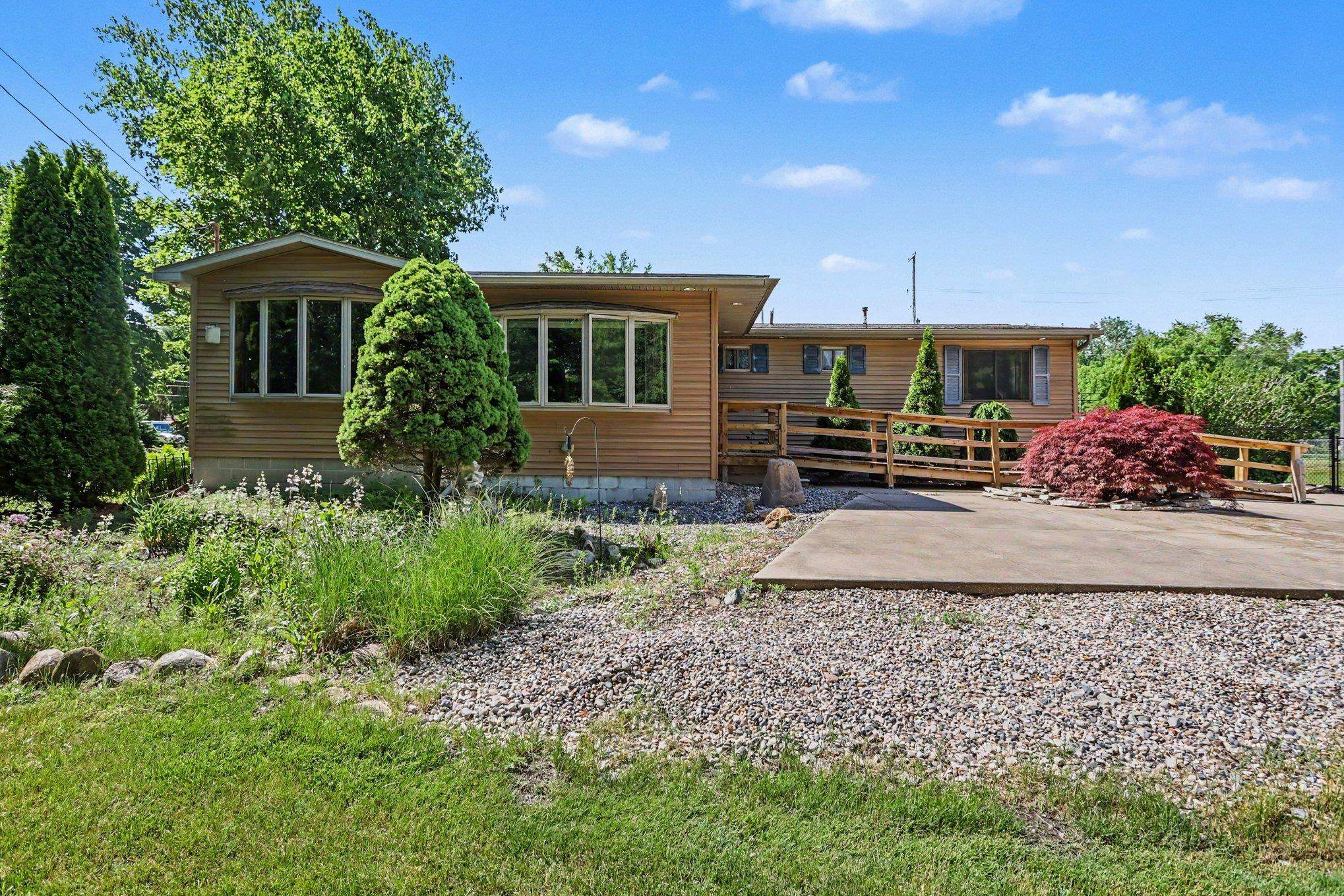 2437 Amelith Road Bay City, MI 48706 - Photo 31 of 36