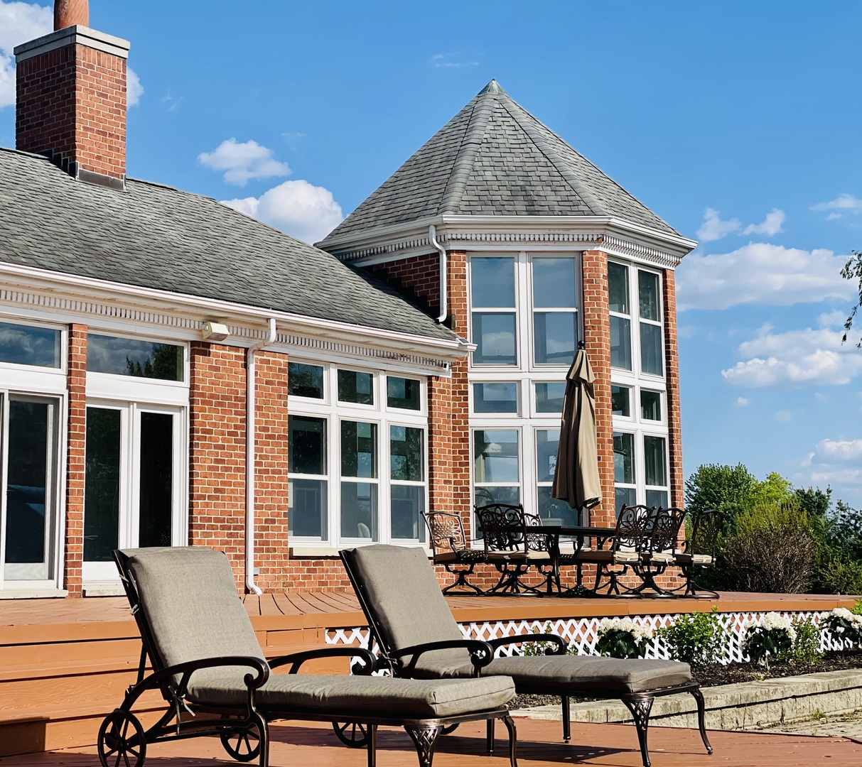 3870 North 3000 W Road Bourbonnais, IL 60914 - Photo 41 of 47 a view of a building with sitting area