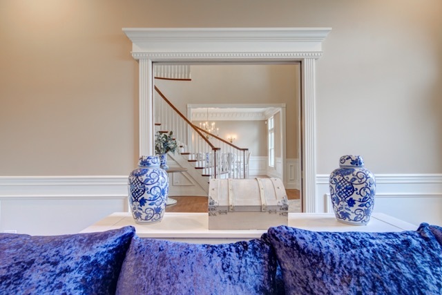 3870 North 3000 W Road Bourbonnais, IL 60914 - Photo 6 of 47 a living room with a couch and potted plant