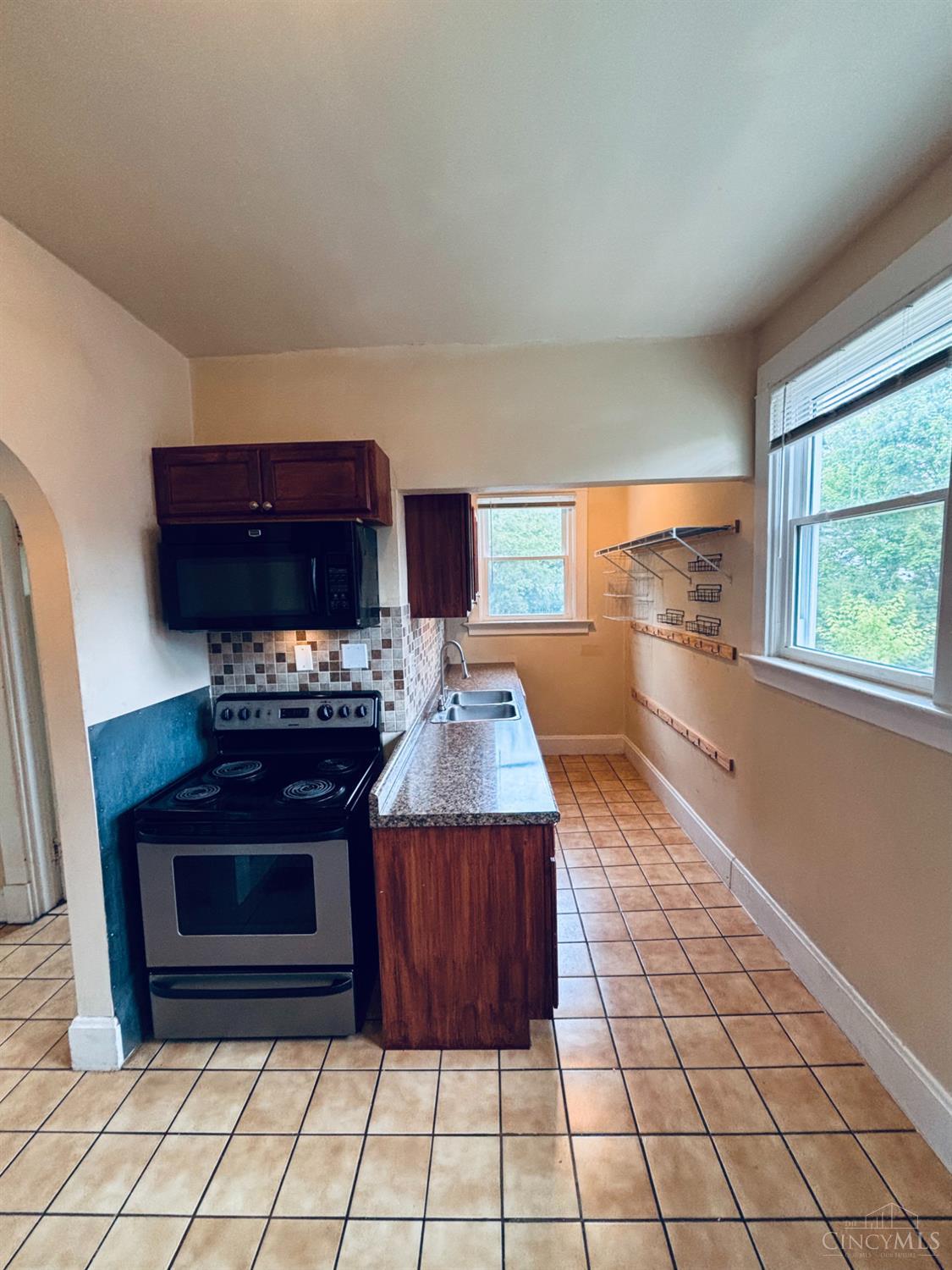1831 West North Bend Road Cincinnati, OH 45224 - Photo 13 of 55