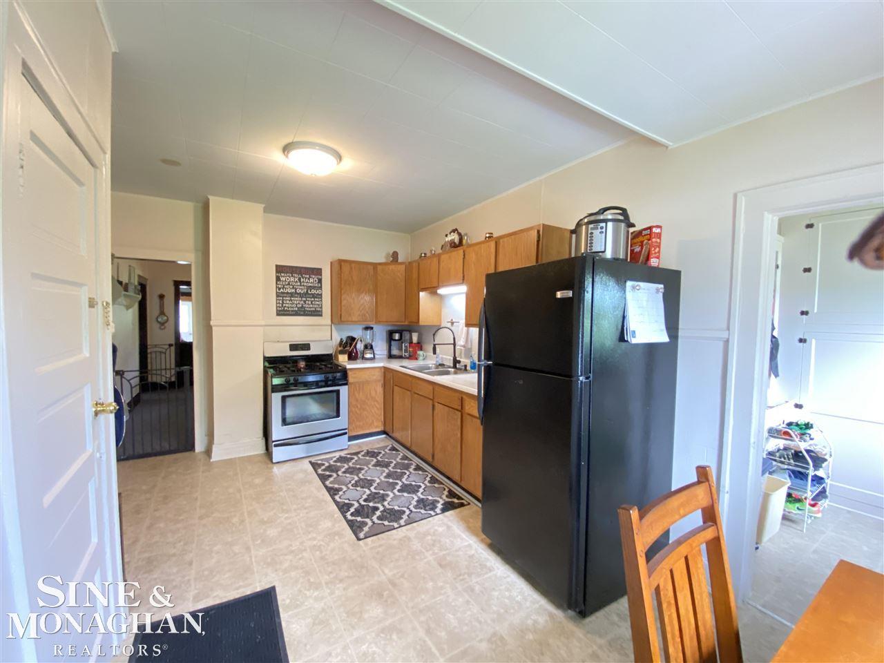 3846 Ravenswood Road Port Huron, MI 48060 - Photo 11 of 70 50077395-10.JPG