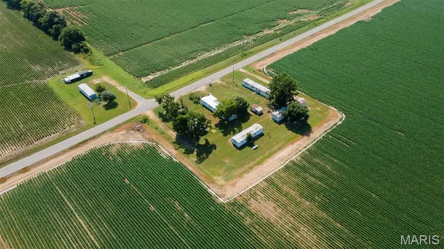 $129,000 | 29481 State Hwy B, Campbell, MO 63933