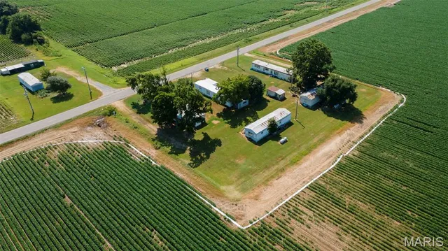 $129,000 | 29481 State Hwy B, Campbell, MO 63933