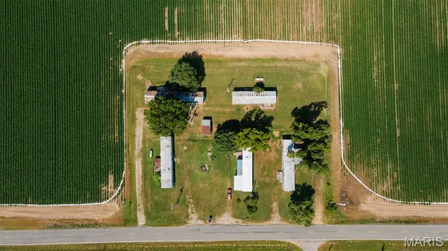 $129,000 | 29481 State Hwy B, Campbell, MO 63933