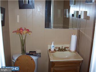 7620 Brockton Road Philadelphia, PA 19151 - Photo 10 of 12 Gallery Image 10