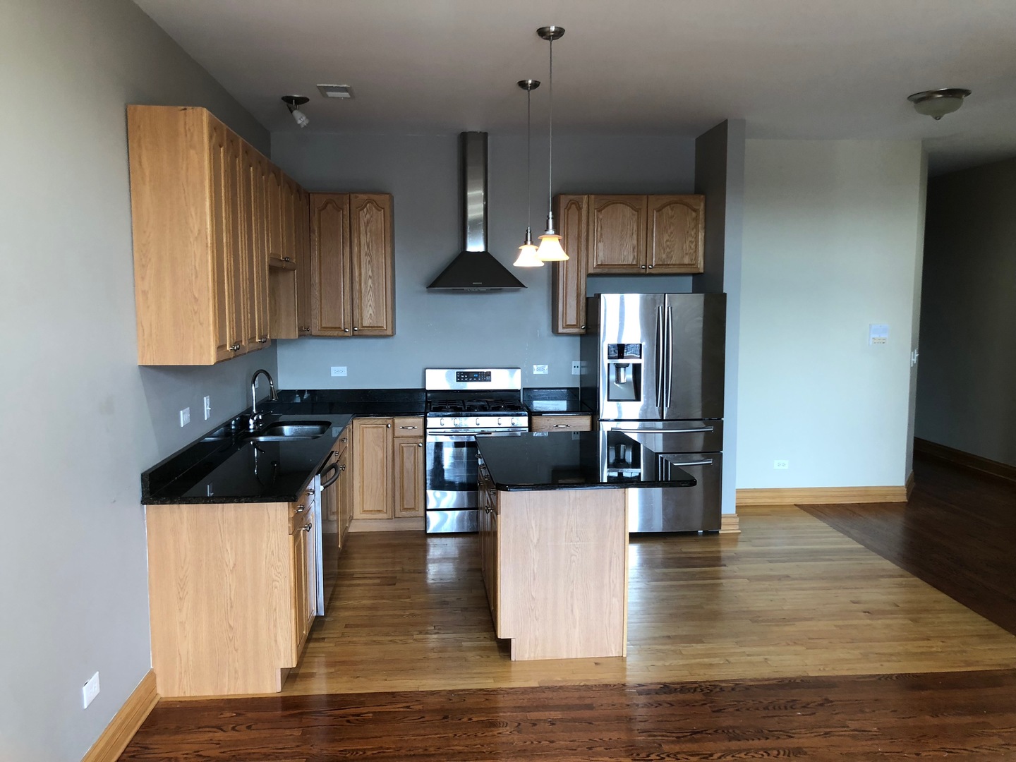 1918 West Cermak Road, Unit 3 Chicago, IL 60608 - Photo 2 of 9