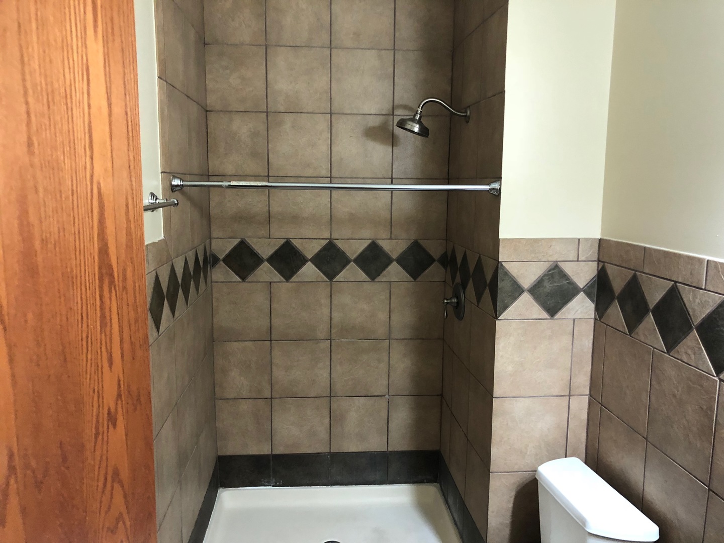 1918 West Cermak Road, Unit 3 Chicago, IL 60608 - Photo 7 of 9