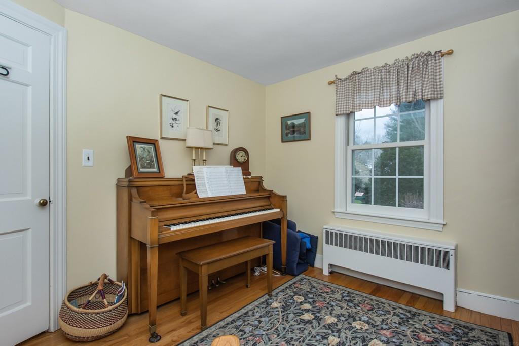 21 Spring Road Needham, MA 02494 - Photo 13 of 36