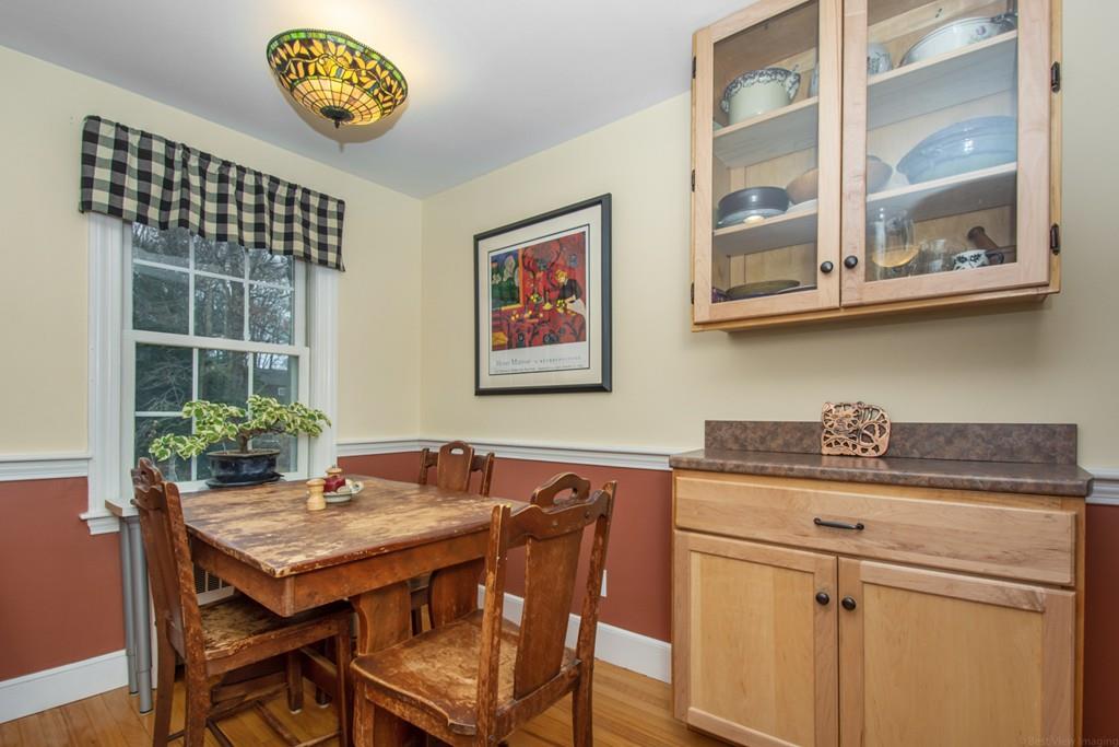 21 Spring Road Needham, MA 02494 - Photo 5 of 36
