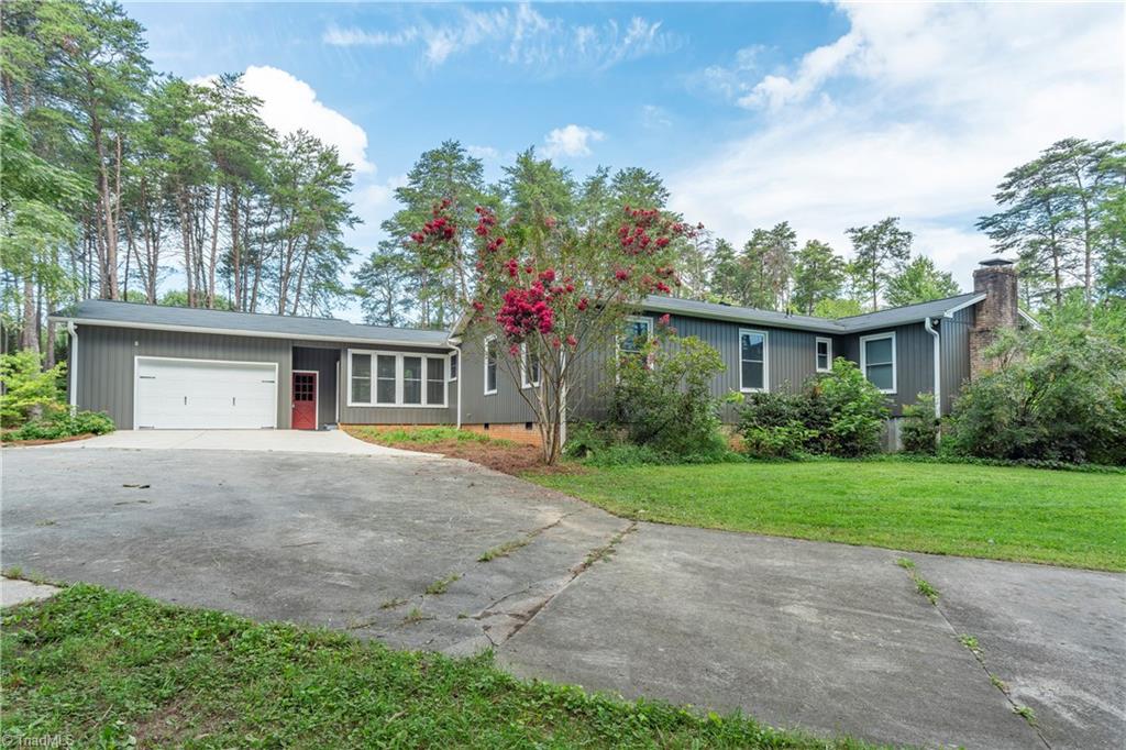 3514 Edgefield Road Greensboro, NC 27409 - Photo 1 of 22 Gallery Image 1