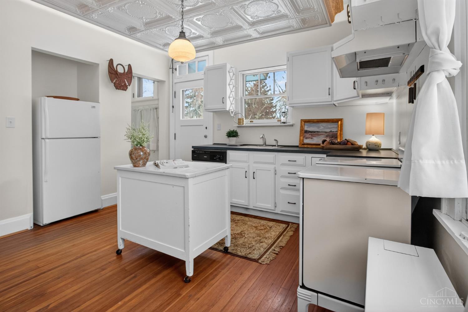 2872 Madison Road Cincinnati, OH 45209 - Photo 15 of 50 Gallery Image 15