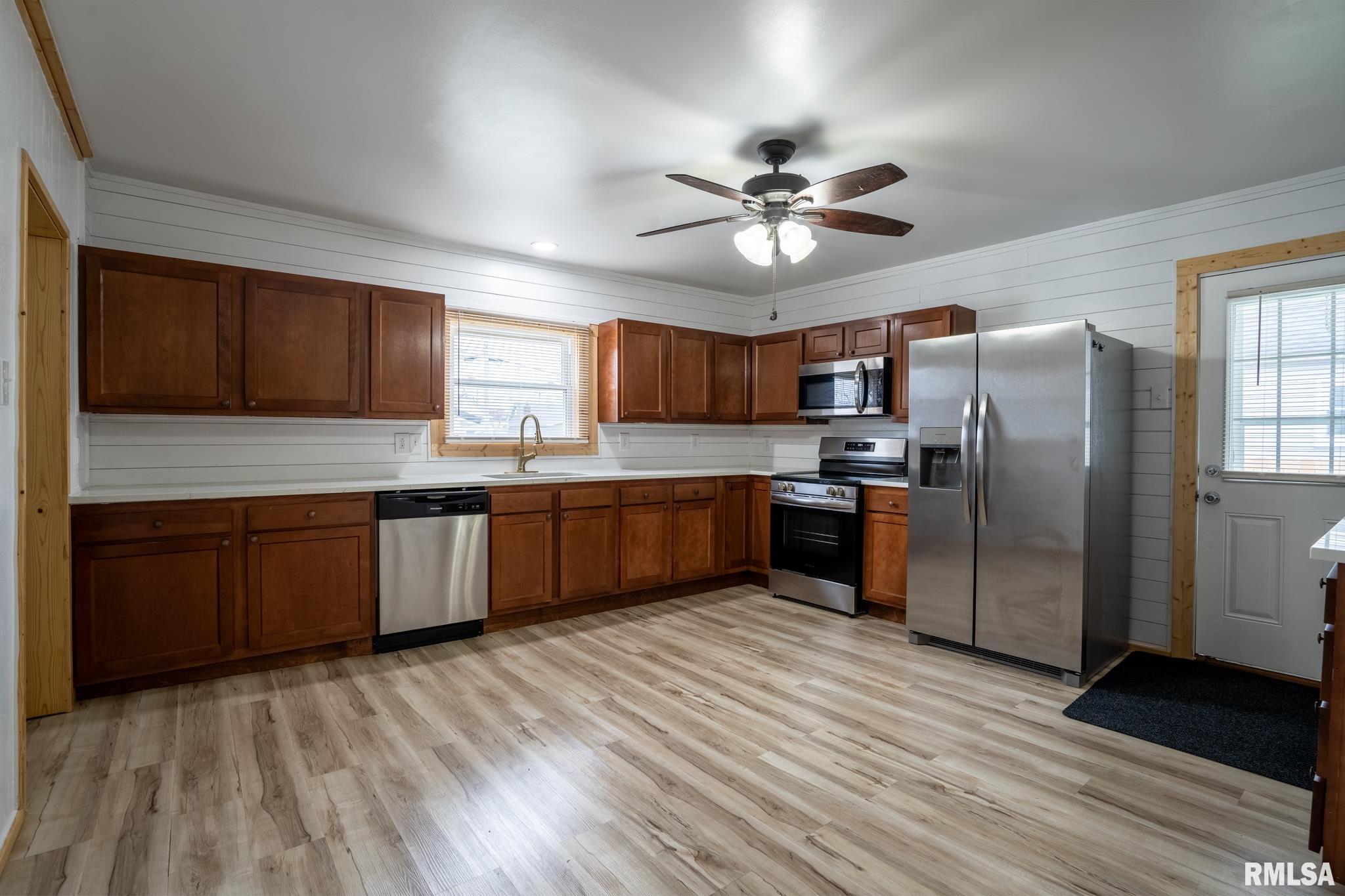 308 North 18th Street Herrin, IL 62948 - Photo 5 of 25