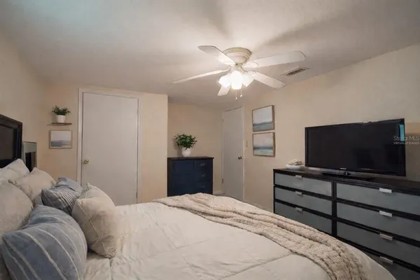 $450,000 | 7893 Highway 441, Lake City, FL 32025