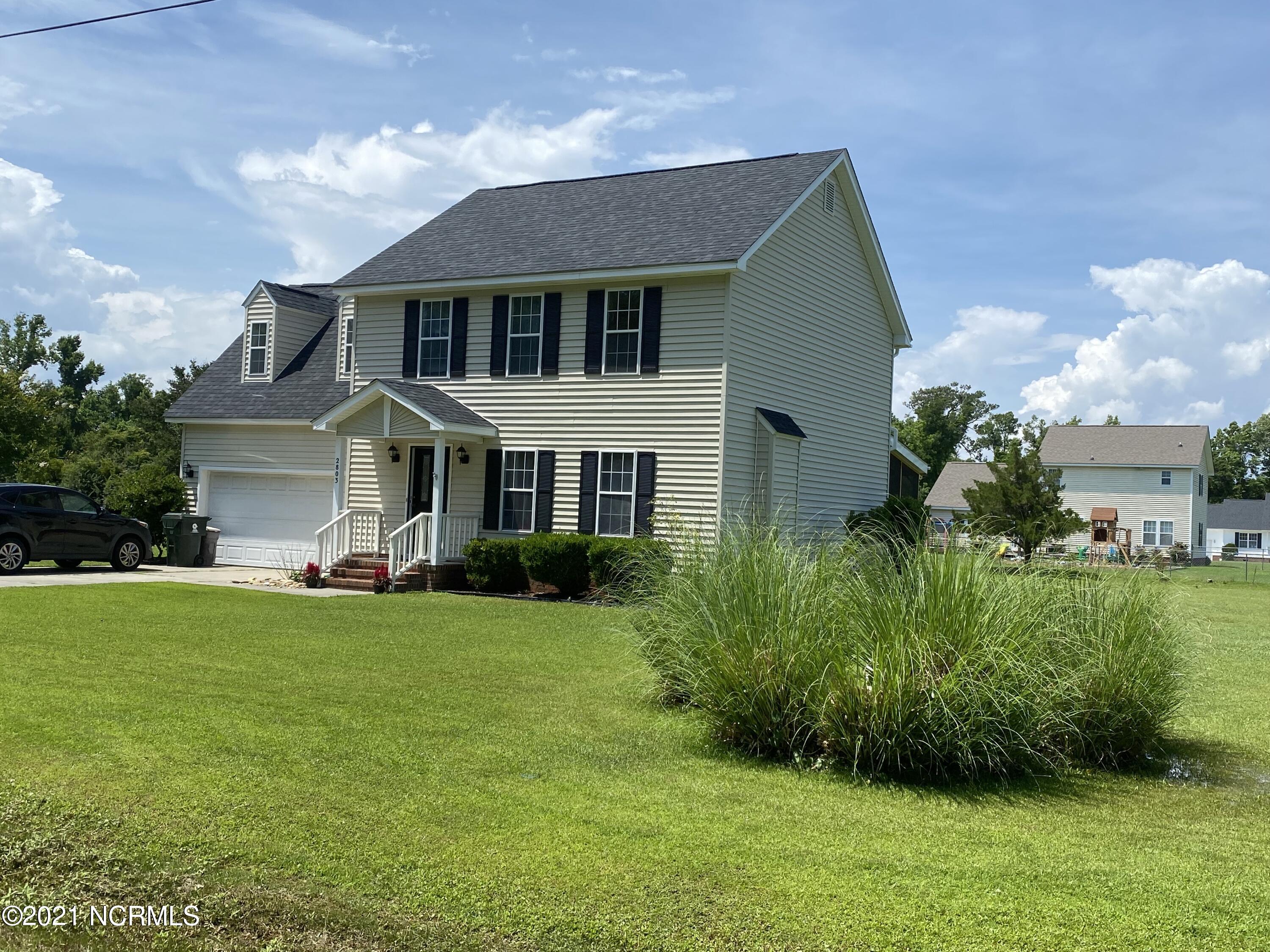 2803 Mayberry Loop Road Morehead City, NC 28557 - Photo 3 of 41 Front view 2