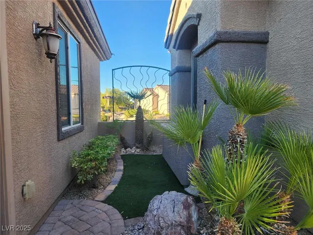 $3,000 | 2934 Maffie Street, Henderson, NV 89052