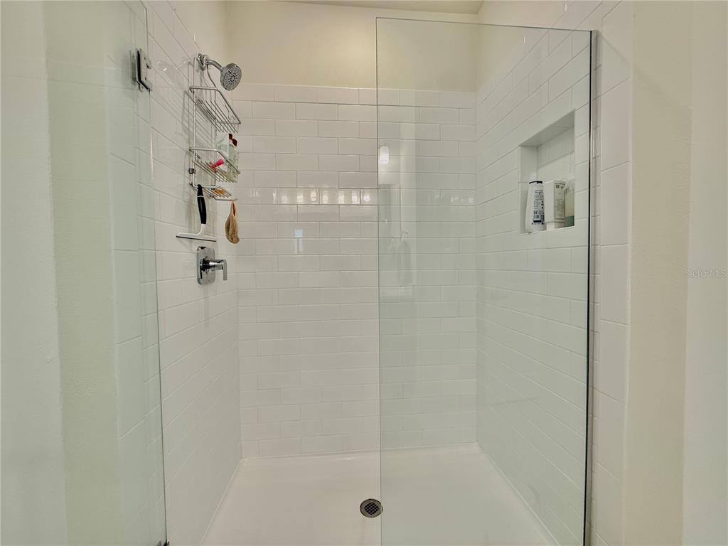 36 Signet Circle Flagler Beach, FL 32136 - Photo 25 of 45 a bathroom with a shower