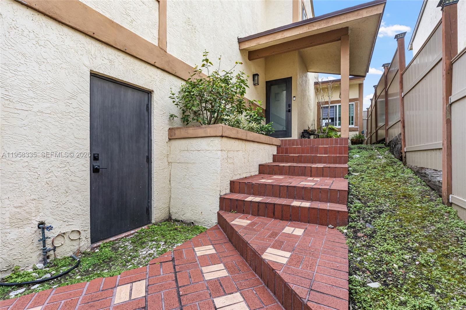 21839 Southwest 100th Place Cutler Bay, FL 33190 - Photo 2 of 37