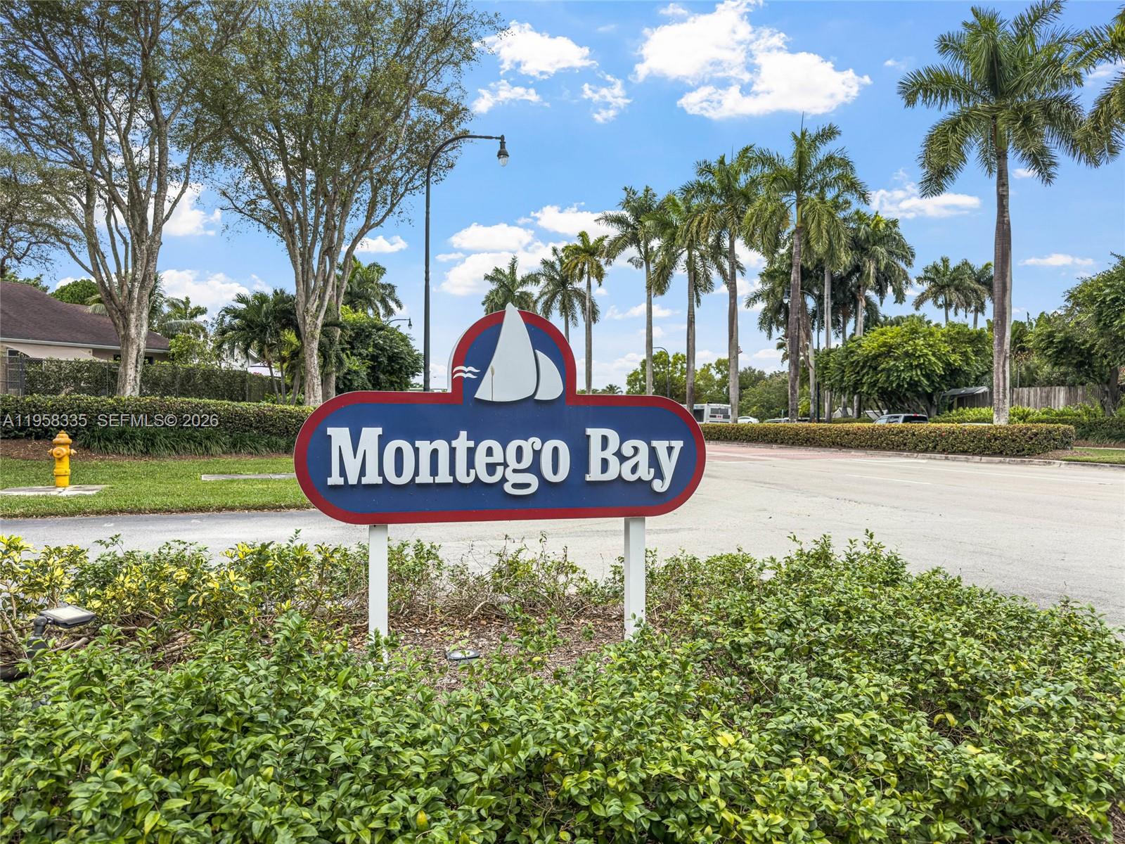 21839 Southwest 100th Place Cutler Bay, FL 33190 - Photo 35 of 37