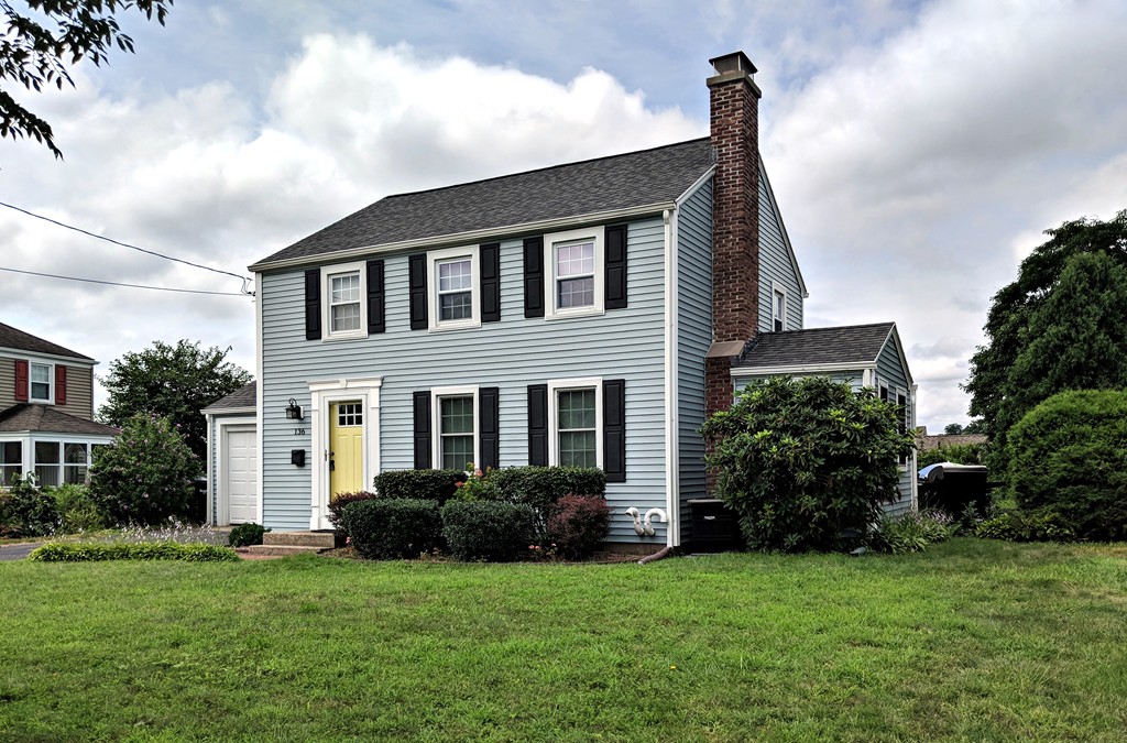 136 Oregon Street Springfield, MA 01118 - Photo 1 of 27