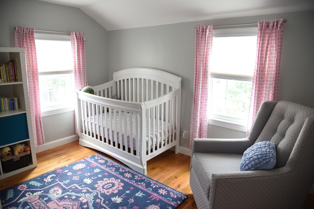 136 Oregon Street Springfield, MA 01118 - Photo 20 of 27