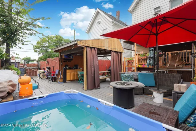 $650,000 | 582 Cary Avenue | West Brighton