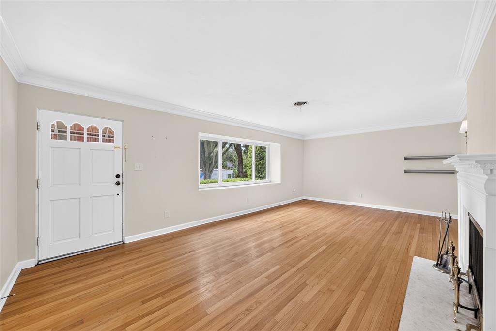 2406 Shoreham Road Orlando, FL 32803 - Photo 4 of 35
