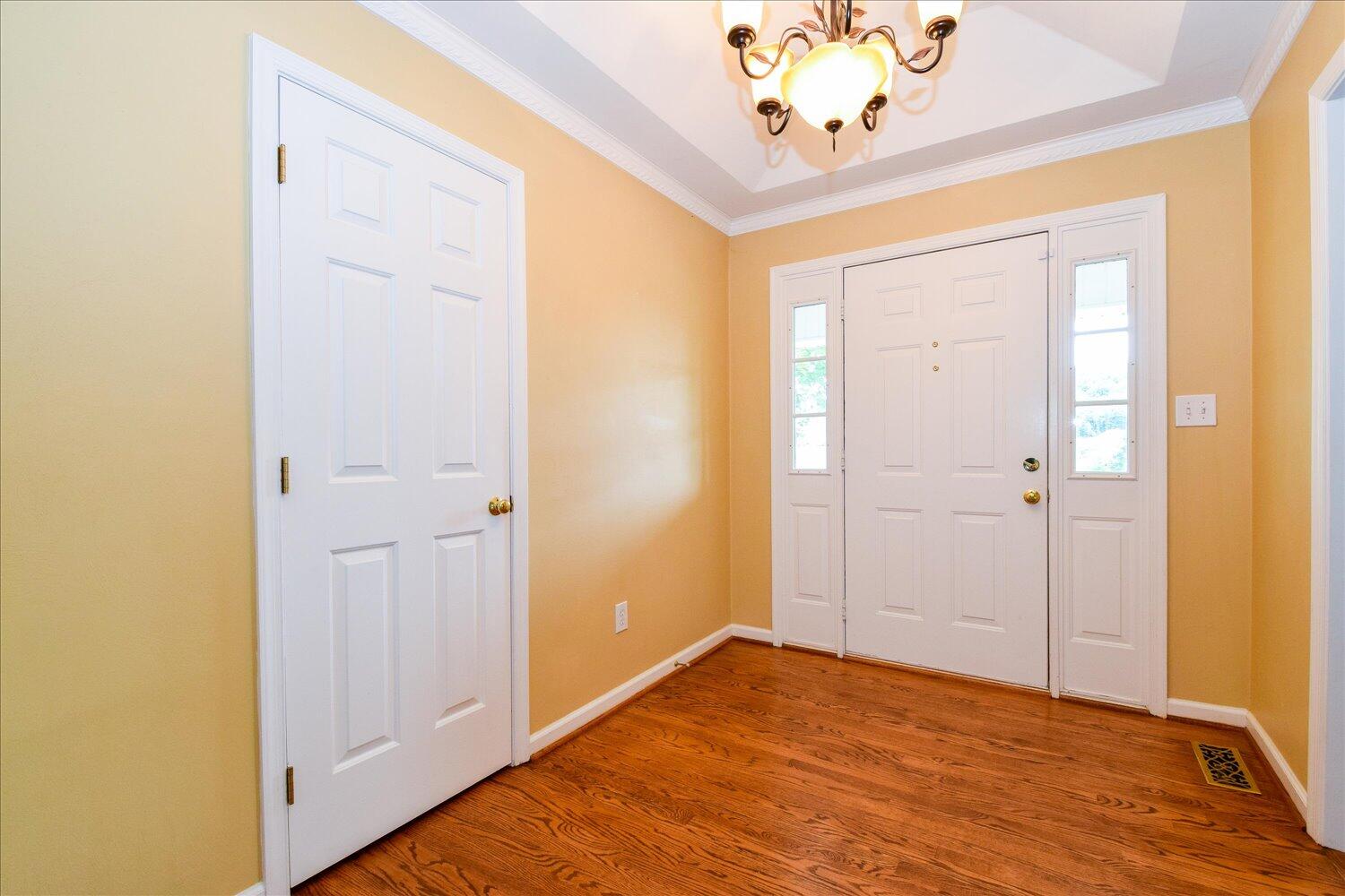 4306 Rte 2054 Roanoke, VA 24018 - Photo 2 of 45 02-4306 Fox Chase-2